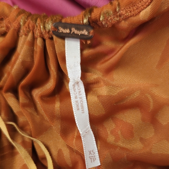 00263 Free People Floral Velvet Cropped Blouse Top Orange size XSmall bohemian - Picture 6 of 6